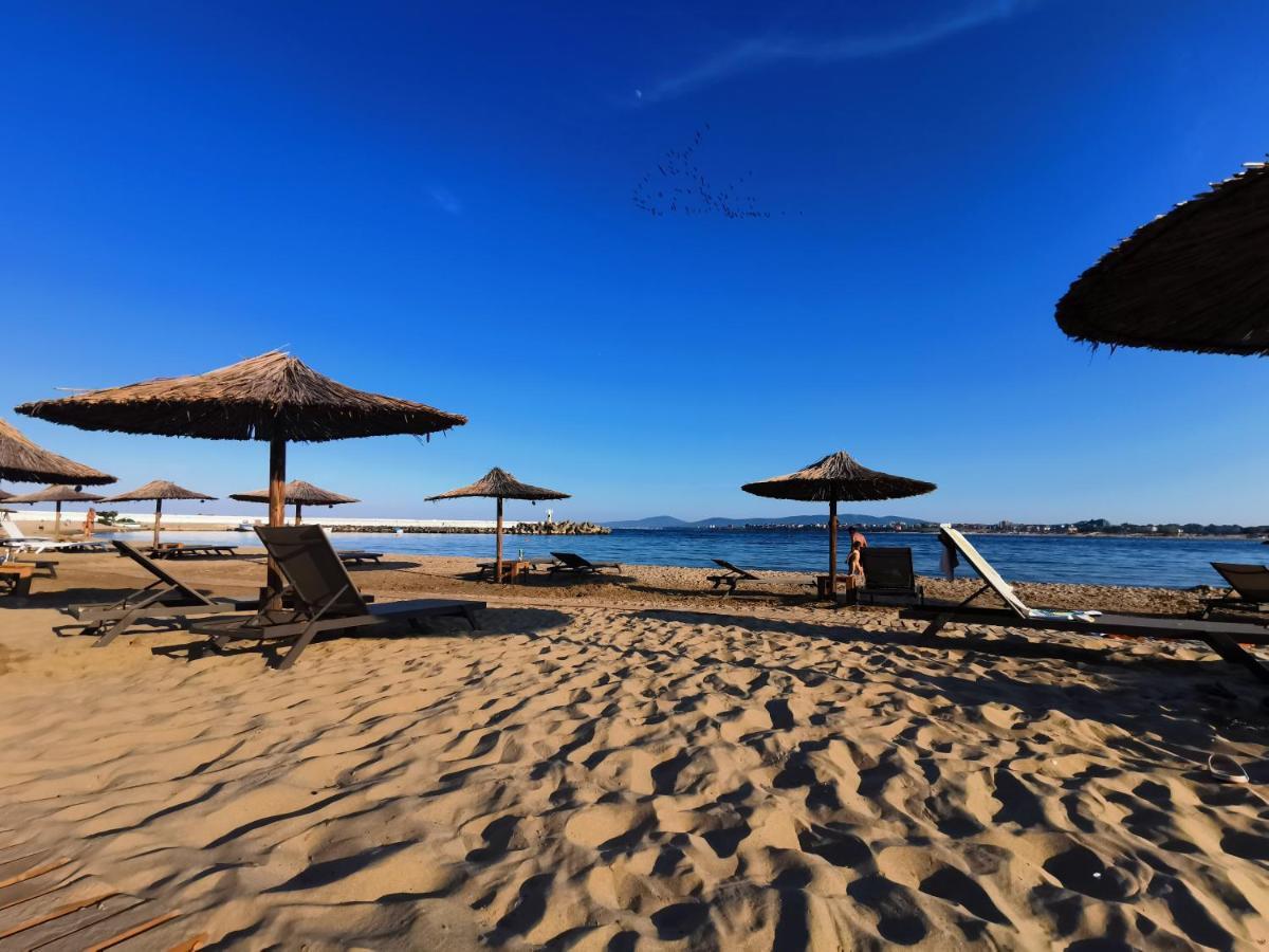 Casa Del Mar Hotel Primorsko Bagian luar foto