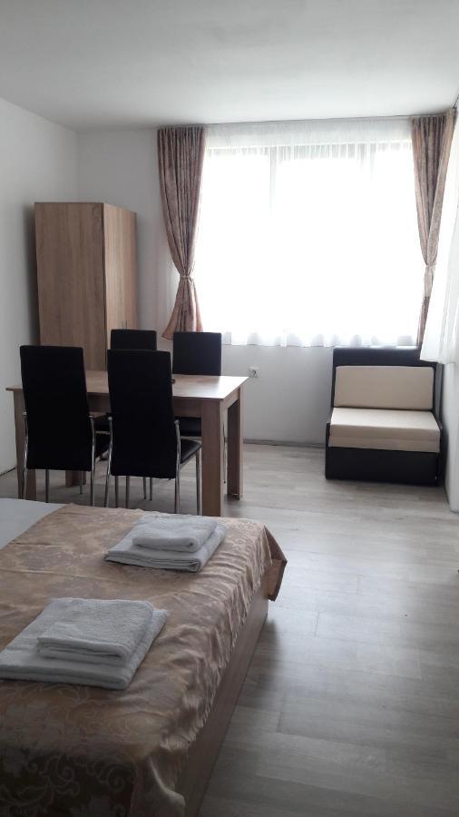 Casa Del Mar Hotel Primorsko Bagian luar foto