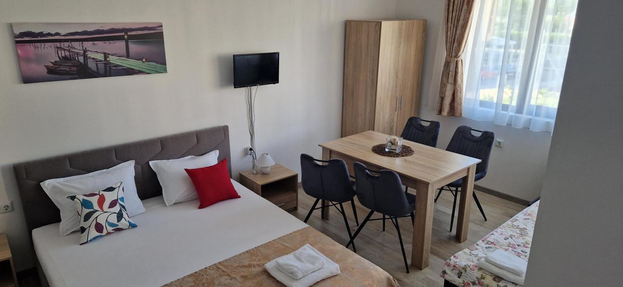Casa Del Mar Hotel Primorsko Bagian luar foto