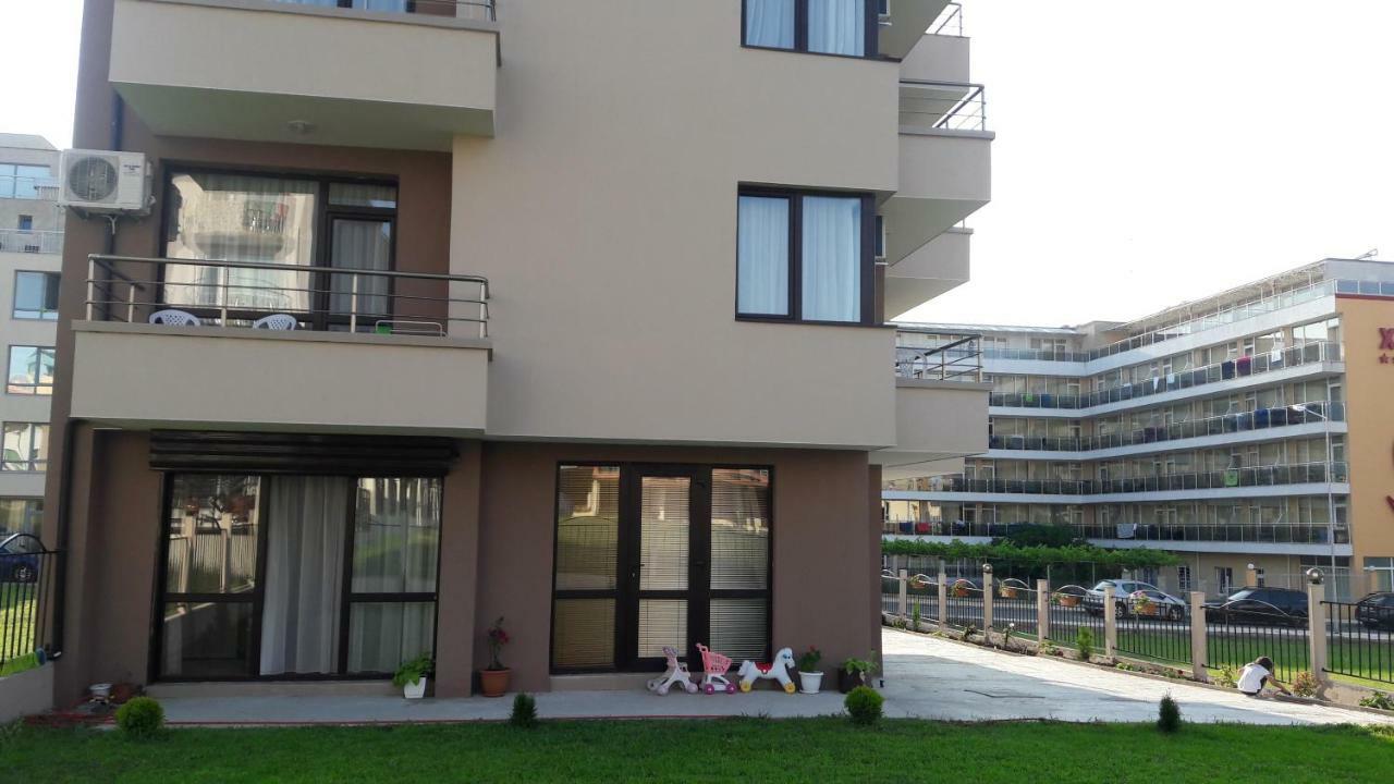 Casa Del Mar Hotel Primorsko Bagian luar foto