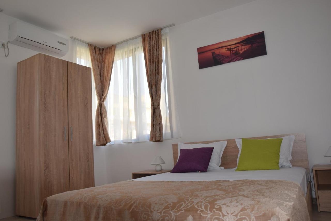Casa Del Mar Hotel Primorsko Bagian luar foto